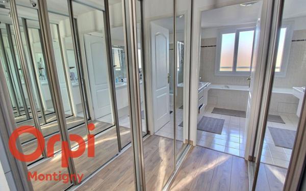 Maison à vendre    5 pièces •  Voisins-le-Bretonneux