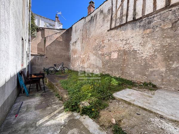 ORLEANS SUD - APPARTEMENT MEUBLE 2 PIECES DE 40.14 M2 -