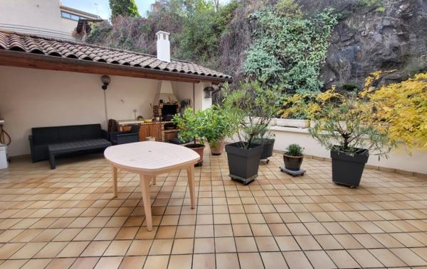 Vente Maison local commercial - garage - terrasse Lozanne   