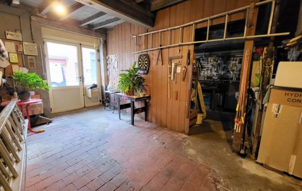 Vente Maison local commercial - garage - terrasse Lozanne   