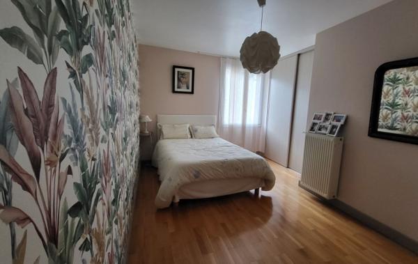 Vente Maison local commercial - garage - terrasse Lozanne   