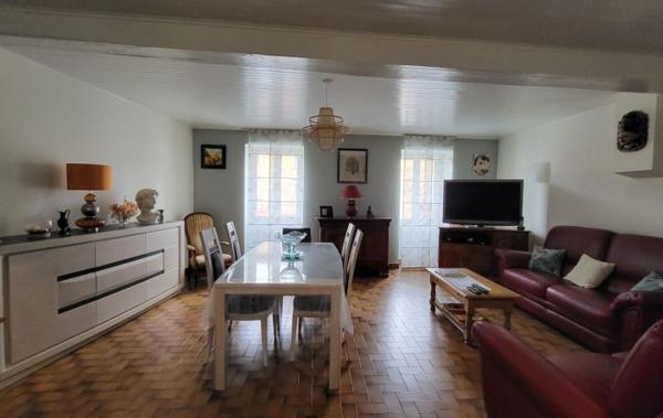 Vente Maison local commercial - garage - terrasse Lozanne   