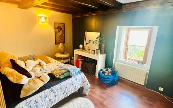 Maison à vendre    5 pièces •  Montreuil-aux-Lions