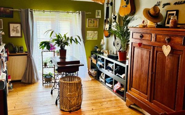 Maison à vendre    5 pièces •  Montreuil-aux-Lions