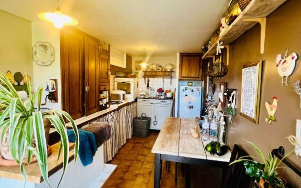 Maison à vendre    5 pièces •  Montreuil-aux-Lions