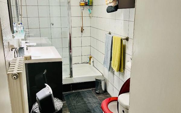 Maison à vendre    5 pièces •  Montreuil-aux-Lions