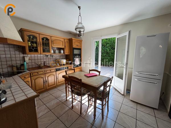 Vente Maison91,29 m² - 4 Pièces - SAINT AMAND MONTROND (18200)