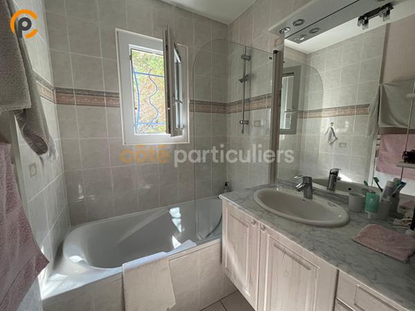 Vente Maison91,29 m² - 4 Pièces - SAINT AMAND MONTROND (18200)