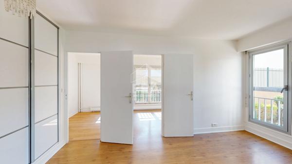 Appartement Paris 2/3 pièces de 52m²