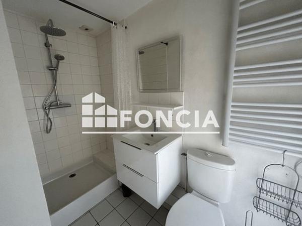 Location Studio 22.07 m² - 3 TER RUE VICTOR HUGO Poitiers 86000