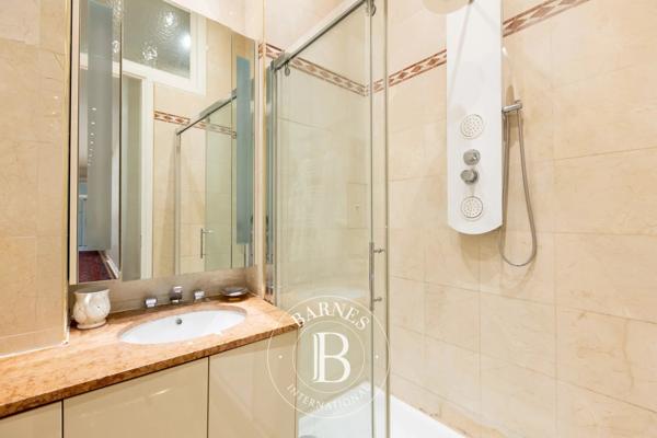 Paris 17ème, Appartement 4 Chambres -  260 m² à vendre