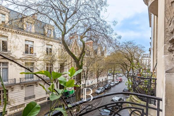 Paris 17ème, Appartement 4 Chambres -  260 m² à vendre