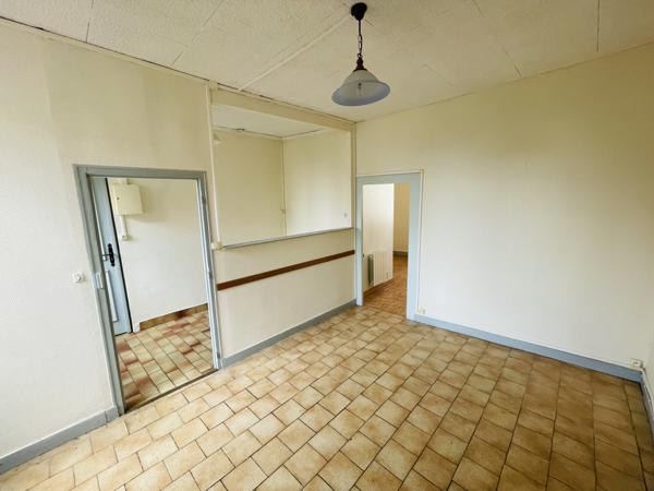 Appartement
         2 pièces
        - 36 m² Exclusivité 62 000 € *