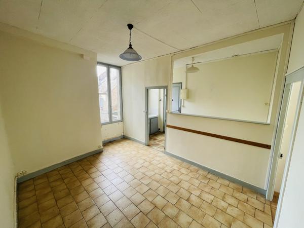 Appartement
         2 pièces
        - 36 m² Exclusivité 62 000 € *