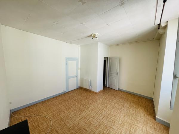 Appartement
         2 pièces
        - 36 m² Exclusivité 62 000 € *