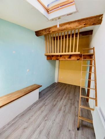 Location maison près de SAINT CHAMAS - 5 pièce(s) - 99 m² - 961 €/mois