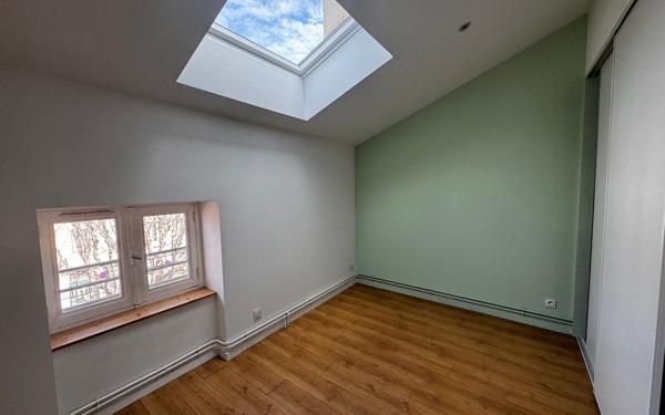 Appartement à vendre    5 pièces • 140,45 m2 Romans-sur-Isère