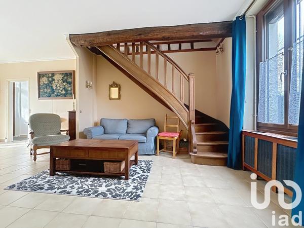 Maison traditionnelle 8 pièces de 170 m² à Le Perray-en-Yvelines (78610)