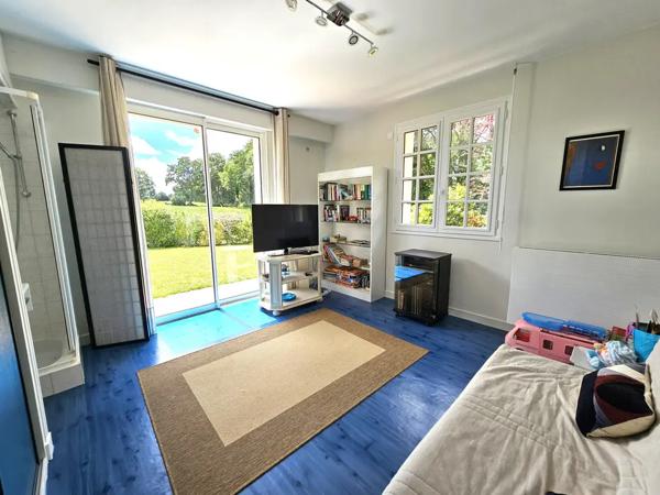 Maison familiale, 5 chambres, double garage