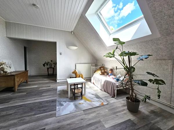 Maison familiale, 5 chambres, double garage