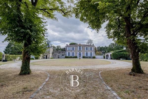 Léognan, Château 5 Chambres -  400 m² à vendre