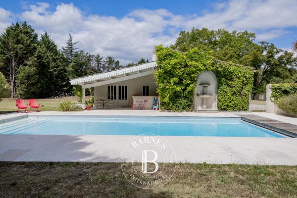 Léognan, Château 5 Chambres -  400 m² à vendre