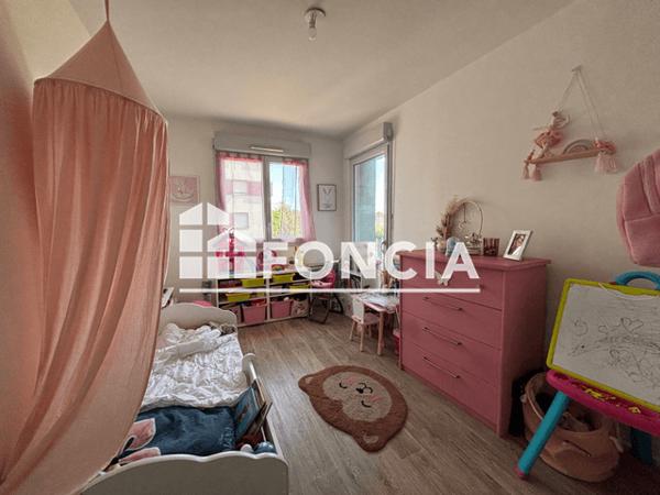 Location Appartement 3 pièces 62.9 m² - 69 RUE DE LA CHAMBRERIE Tours 37100