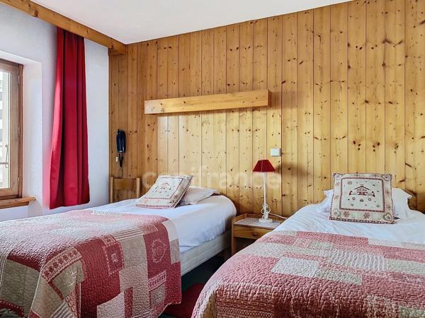 Murs et Fonds de commerce hôtel Saint Gervais les bains