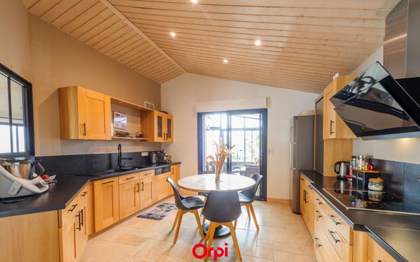 Maison à vendre    5 pièces •  Nieul-sur-Mer