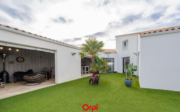 Maison à vendre    5 pièces •  Nieul-sur-Mer