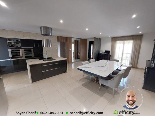 Maison
         7 pièces
        - 168 m² Exclusivité 339 900 € *