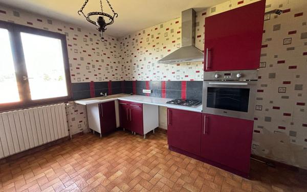 Maison à vendre    5 pièces •  Châteauneuf-sur-Isère