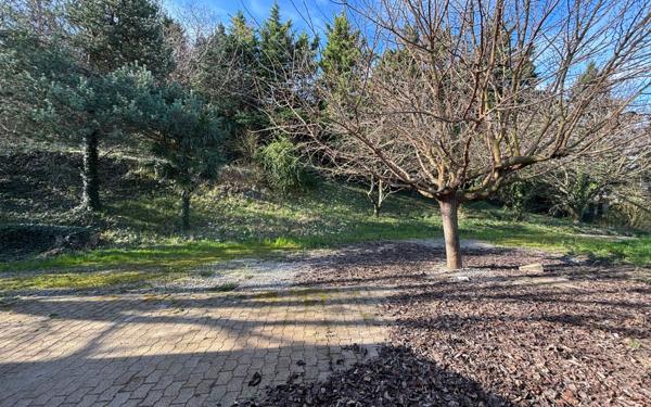 Maison à vendre    5 pièces •  Châteauneuf-sur-Isère