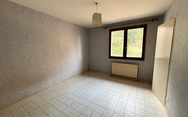 Maison à vendre    5 pièces •  Châteauneuf-sur-Isère