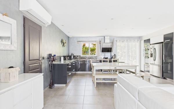 Maison à vendre    5 pièces •  Saint-Marcellin