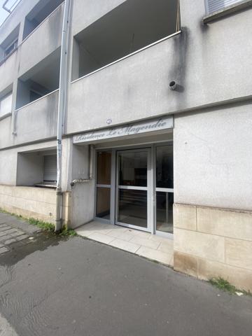 Place de parking souterrain