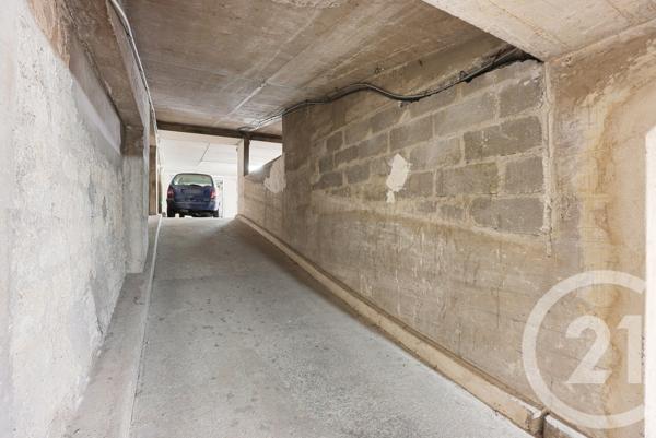 Parking à vendre  120 m2 PARIS - 75019