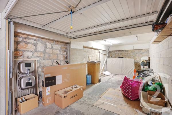 Parking à vendre  120 m2 PARIS - 75019