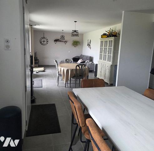 Maison  4 chambres avec sous sol complet et grand jardin
