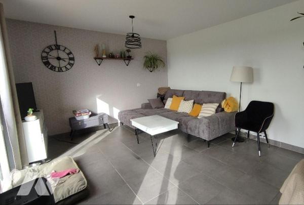 Maison  4 chambres avec sous sol complet et grand jardin