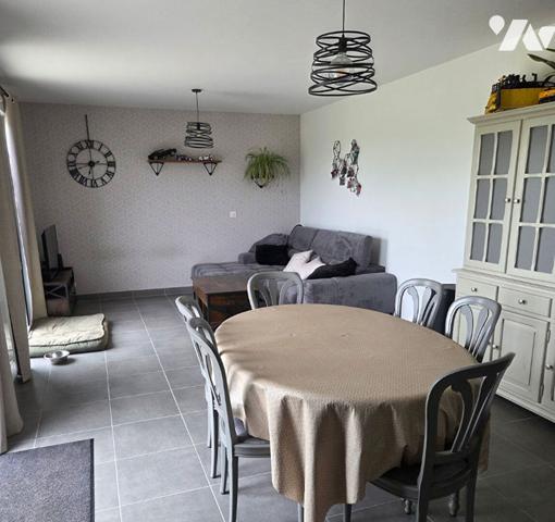Maison  4 chambres avec sous sol complet et grand jardin