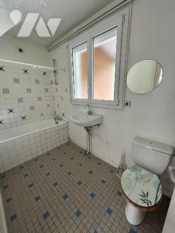 Ensemble de deux maisons, idéal pour investisseurs !