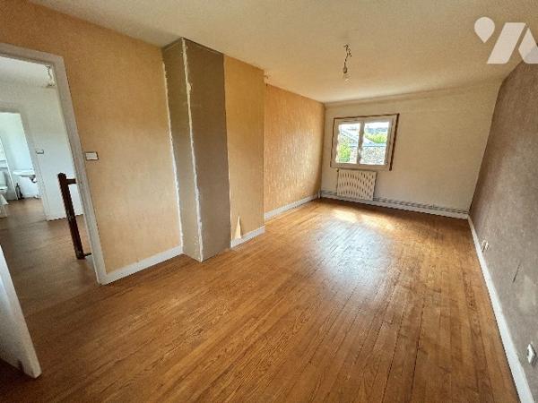 Ensemble de deux maisons, idéal pour investisseurs !