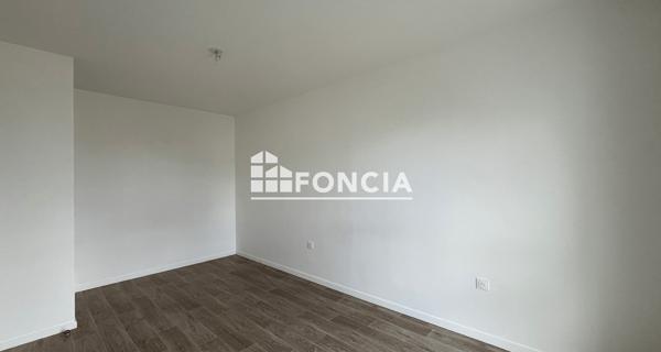 Location Appartement 2 pièces 40.21 m² - Montlouis-sur-loire 37270