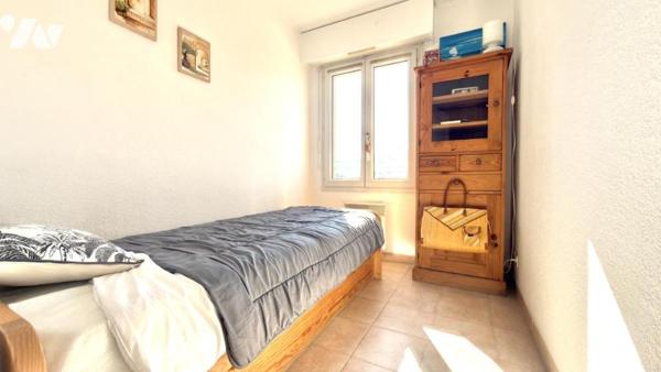 Port-Fréjus – Charmant T1 Cabine avec Loggia face à la Marina