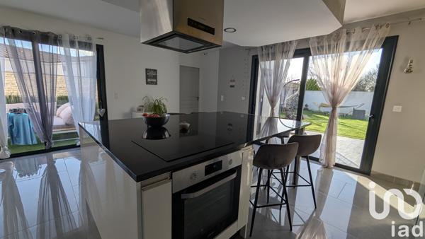 Maison à vendre 4 pièces 117 m² Saint-Médard-d'Aunis