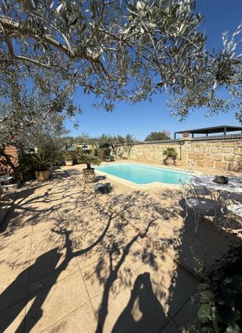 GALLICIAN BIEN DE CHARME RENOVE AVEC AUTHENTICITE ET ELEGANCE