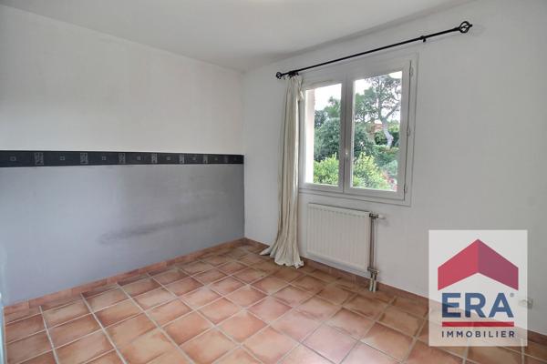 Maison Uchaux 4 pièces 126 m2 - 2500m² de terrain