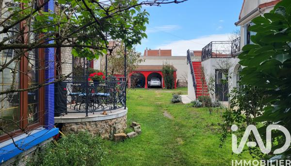 Maison à vendre 10 pièces 235 m² Colombes