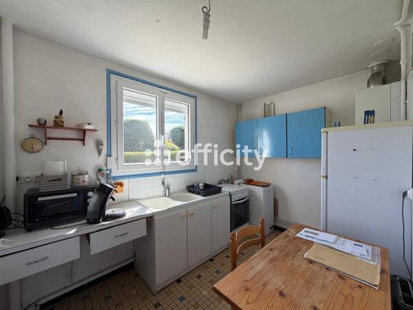 Maison
         5 pièces
        - 85 m² Exclusivité 239 950 € *